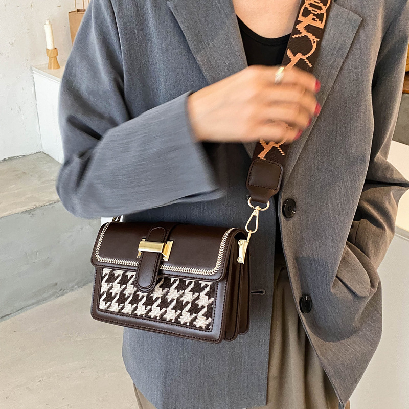 Nuova borsa a tracolla da donna, alla moda e versatile, in stile coreano, con forma quadrata e tracolla singola